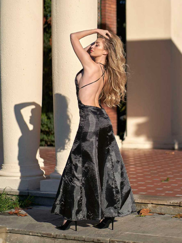 Backless Jordi Muntané
