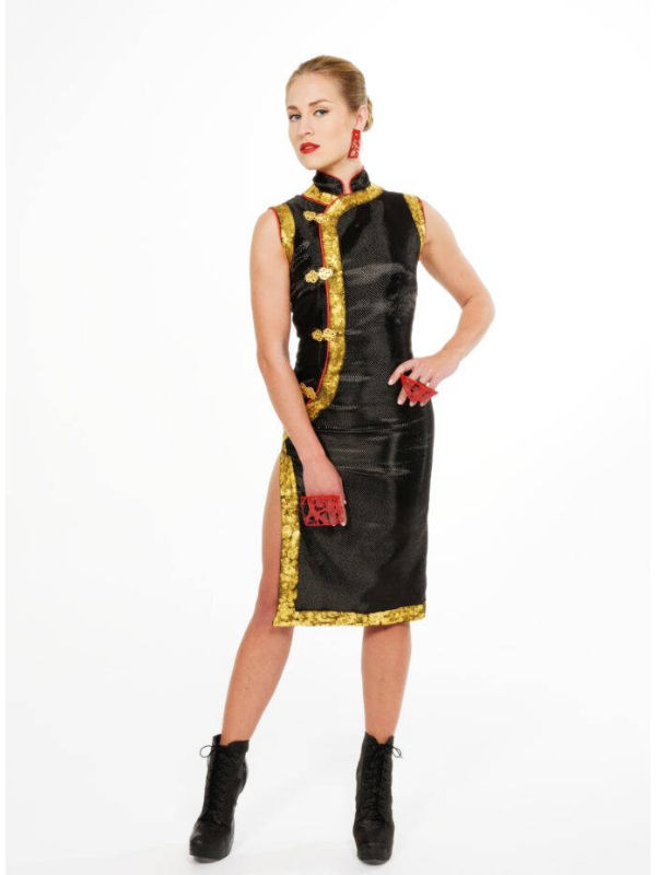 Vestido de tejido de carbono